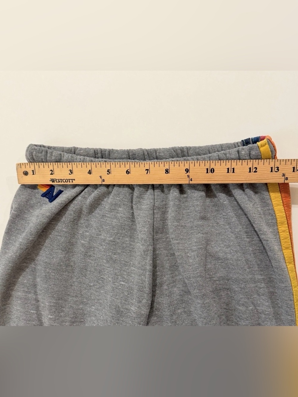 Aviator Nation 5 Stripe Rainbow
Sweat Set Gray Hoodie S Joggers L
Made in USA - Picture 7 of 9